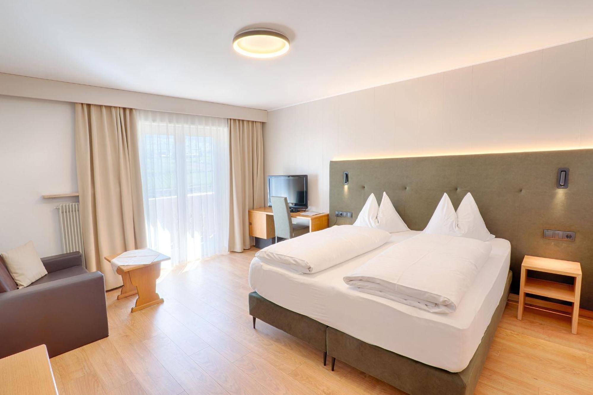 Hotel Lamm ناتورنو المظهر الخارجي الصورة